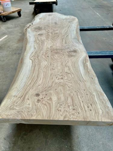 PLATEAU DE TABLE EN CHENE DE CARACTERE 