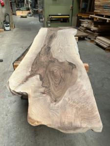 PLATEAU DE TABLE NOYER 